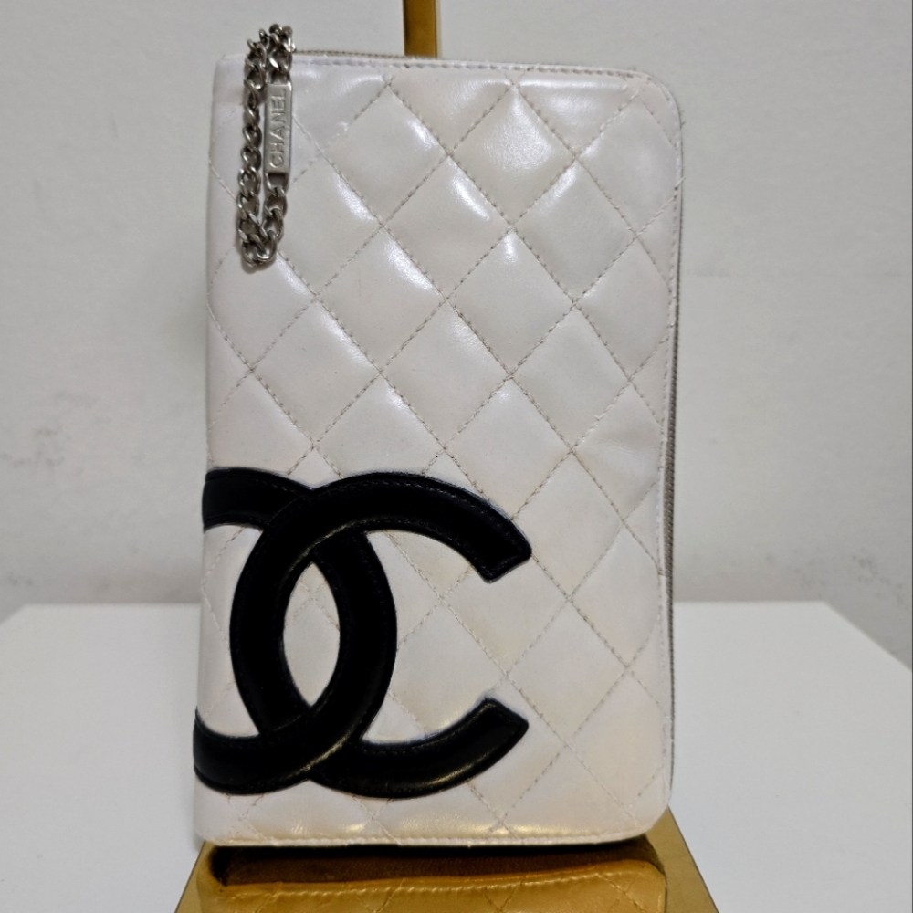 Chanel Cambon Zippy Wallet White
